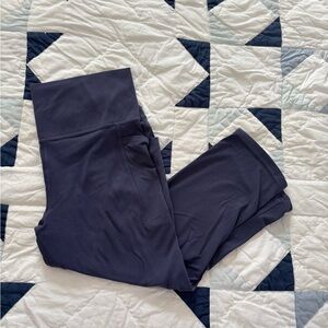 Athleta Purple Blue Salutation Stash Pocket II Capri Legging Size Large